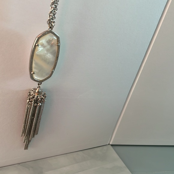 Kendra Scott pearl white and silver necklace - Picture 4 of 4